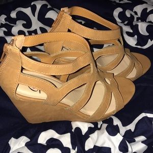 UOI Boutique Brown Wedges